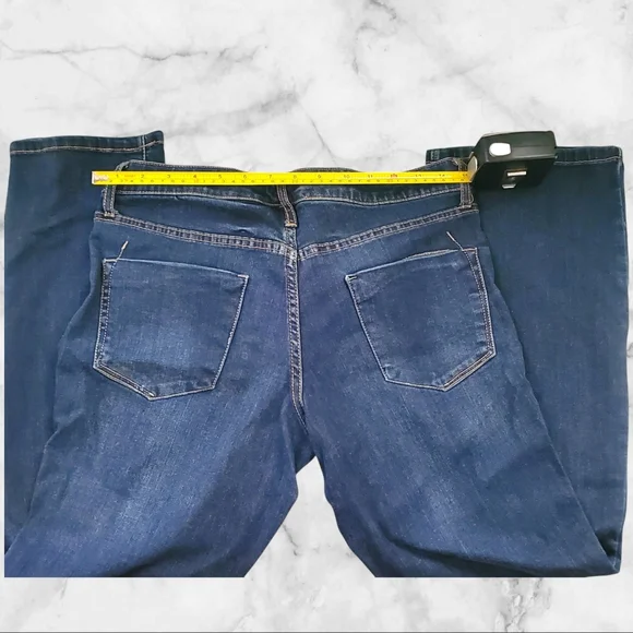 Mossimo Jeans - Picture 3 of 4